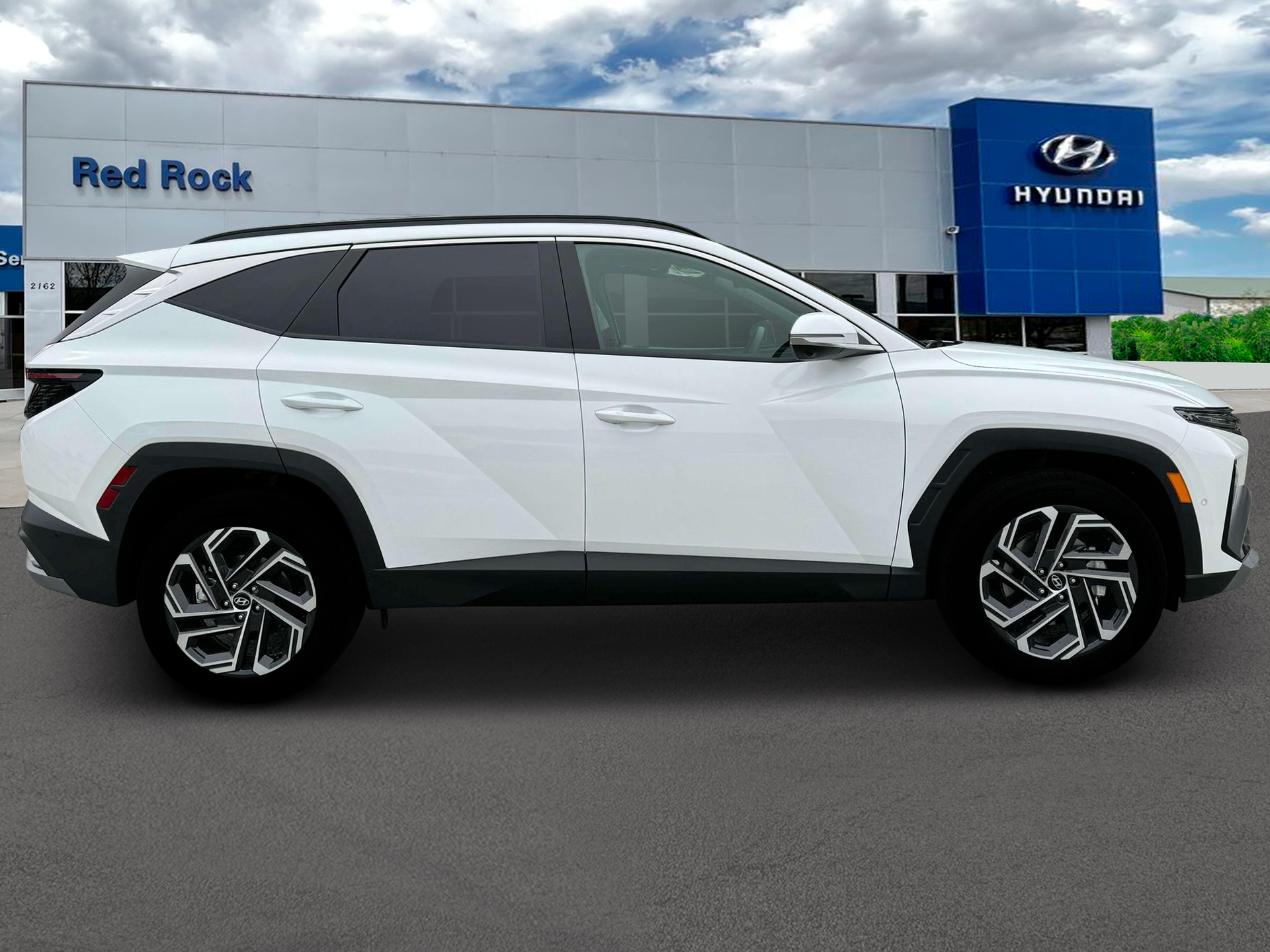2025 Hyundai Tucson Limited - Photo 9