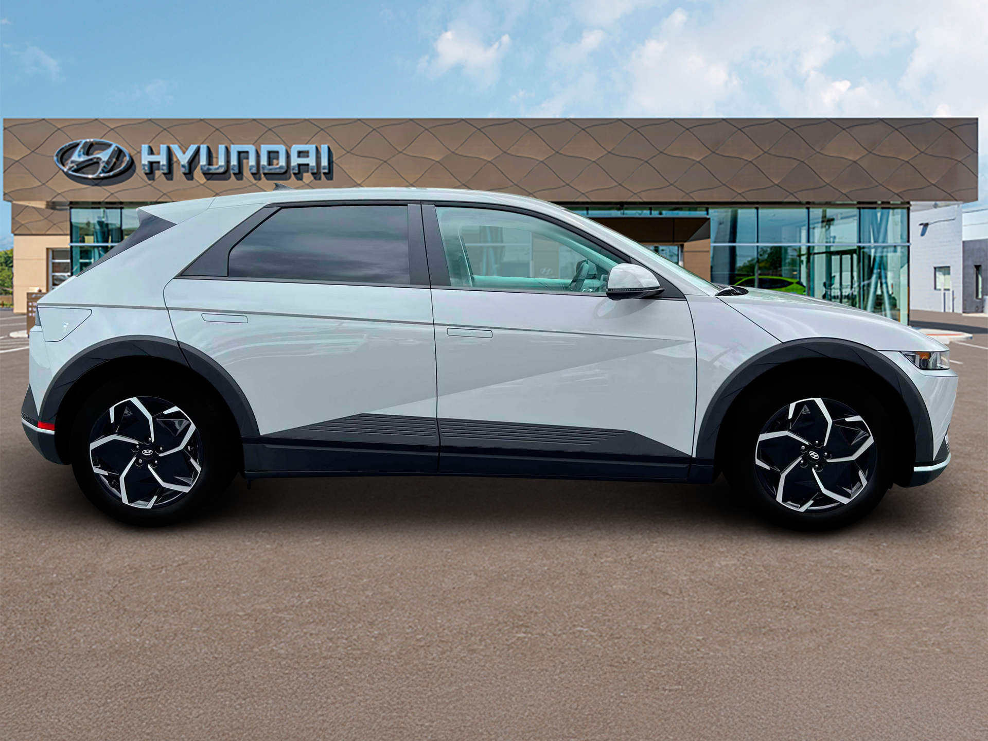 2024 Hyundai IONIQ 5 SE Standard Range
