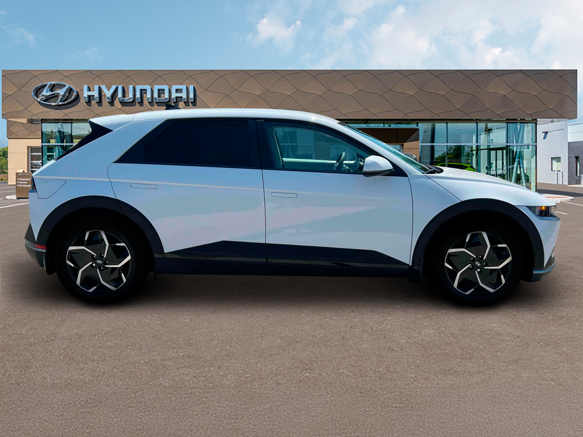 2024 Hyundai IONIQ 5 SE Standard Range