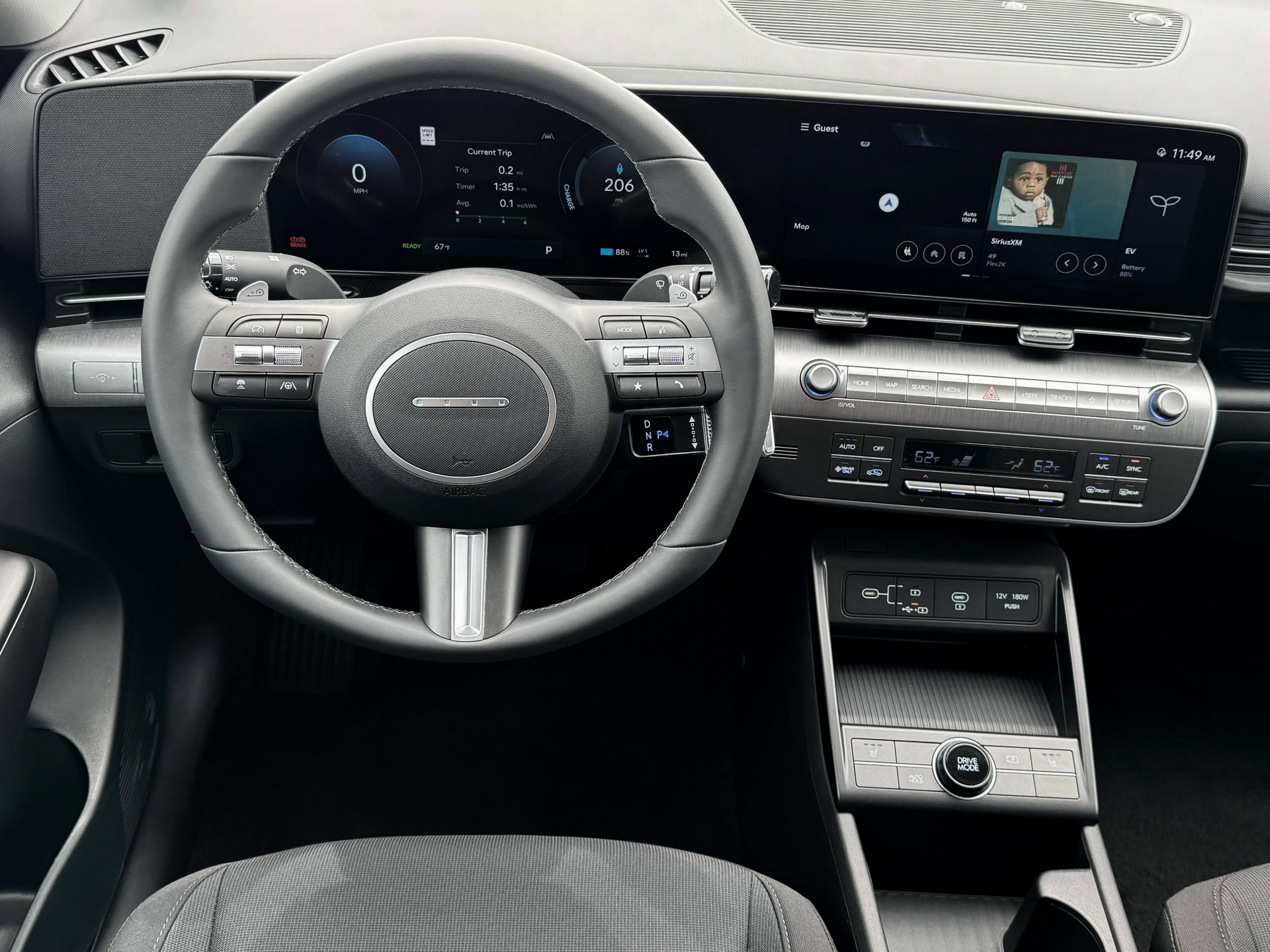 2025 Hyundai Kona EV SEL - Photo 17