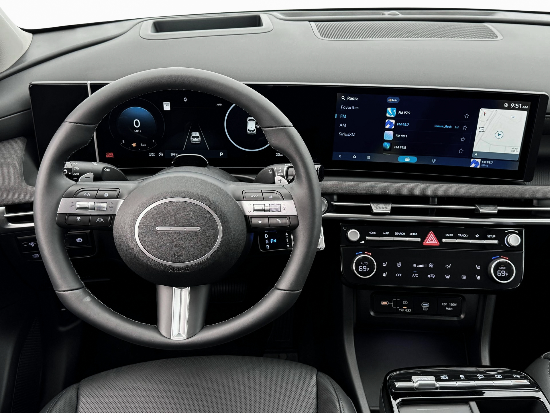 2025 Hyundai Tucson Limited - Photo 17