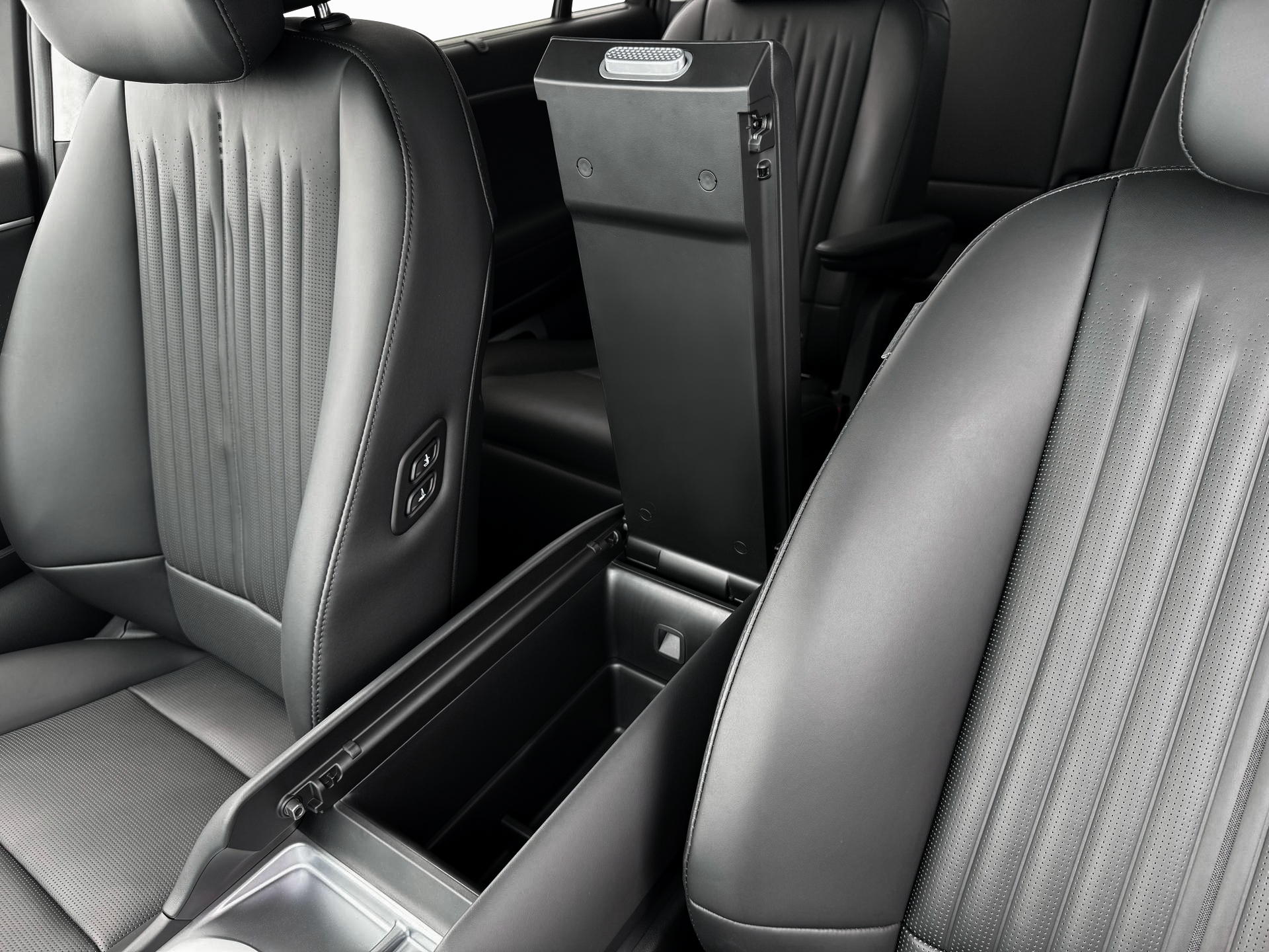 2026 Hyundai IONIQ 9 Performance Calligraphy - Photo 18