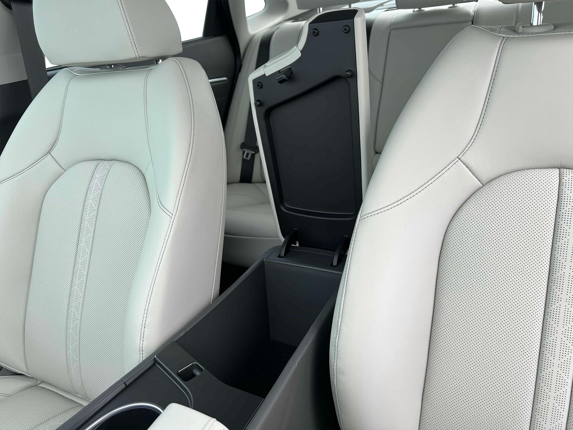 2025 Hyundai Sonata Hybrid Limited - Photo 18