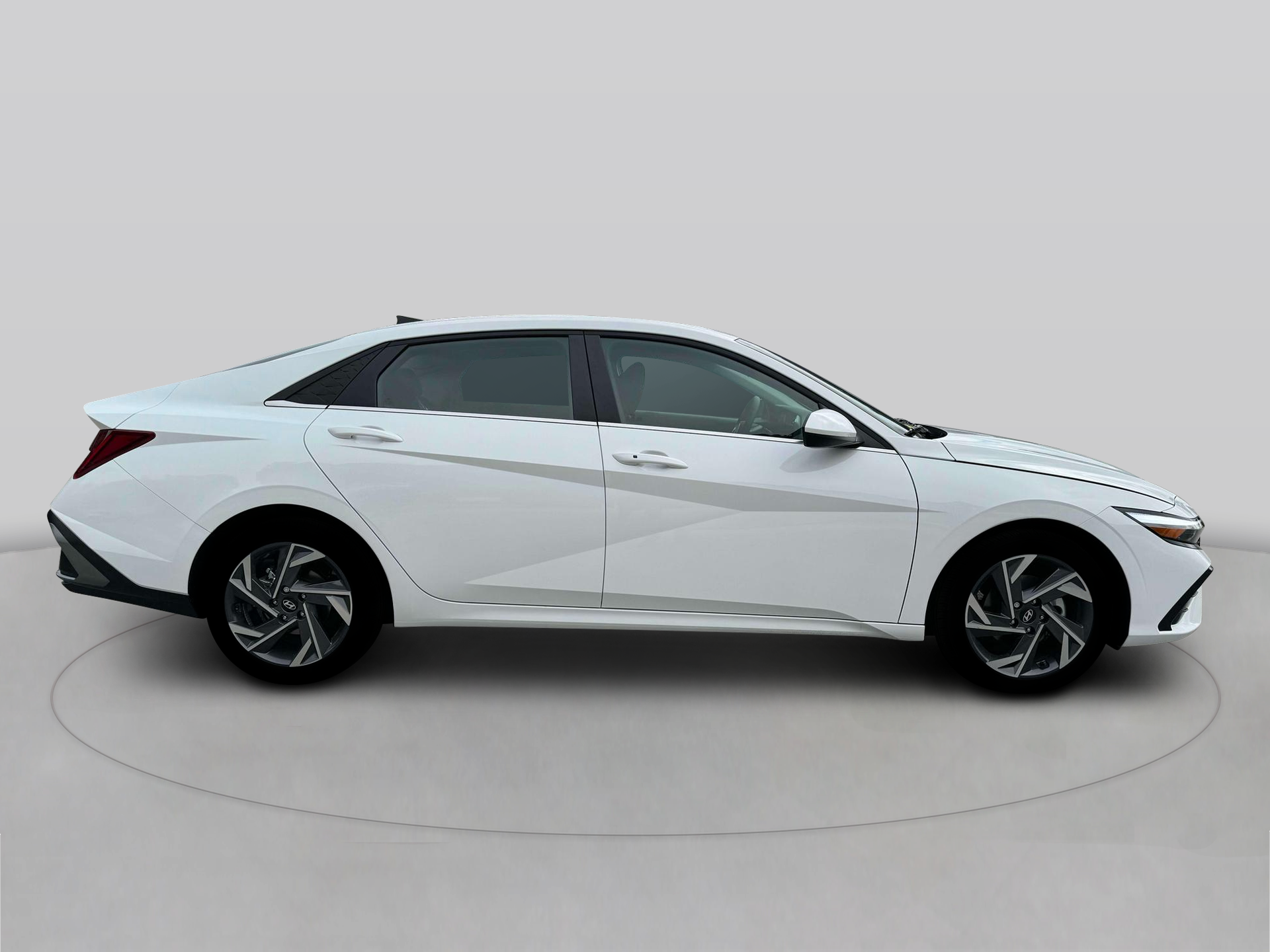 2025 Hyundai Elantra SEL - Photo 9