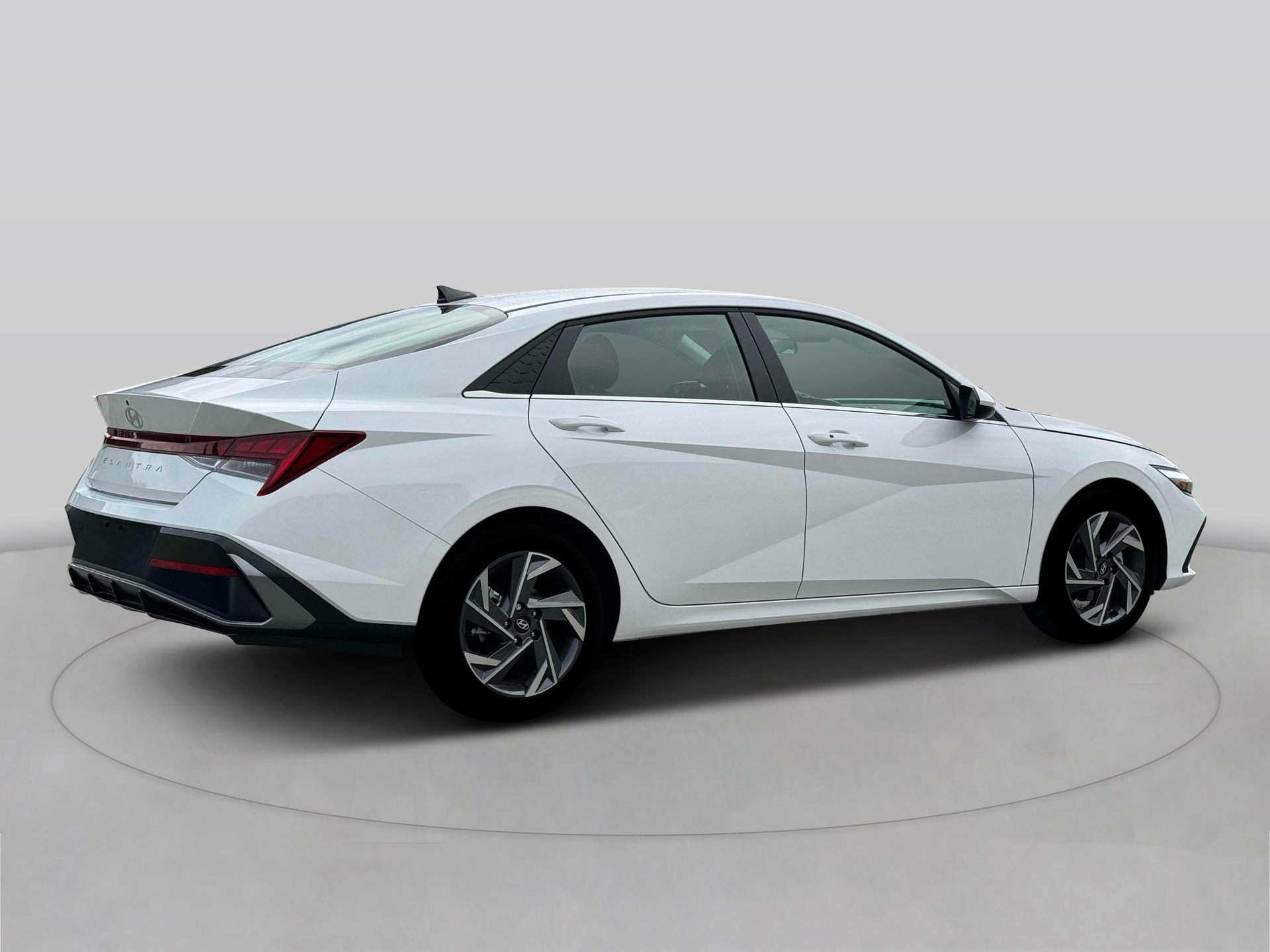 2025 Hyundai Elantra SEL - Photo 8