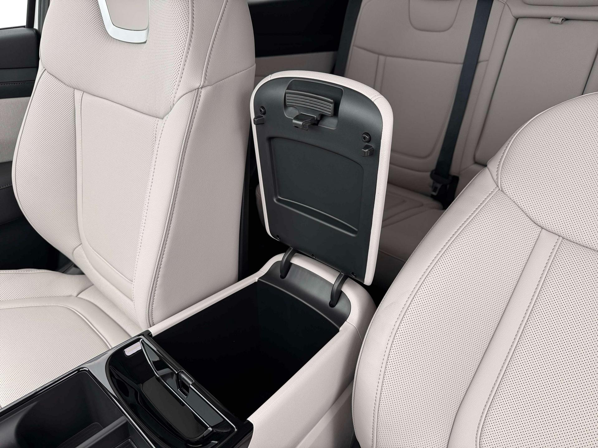 New 2026 Gray HYUNDAI Limited FWD image 19