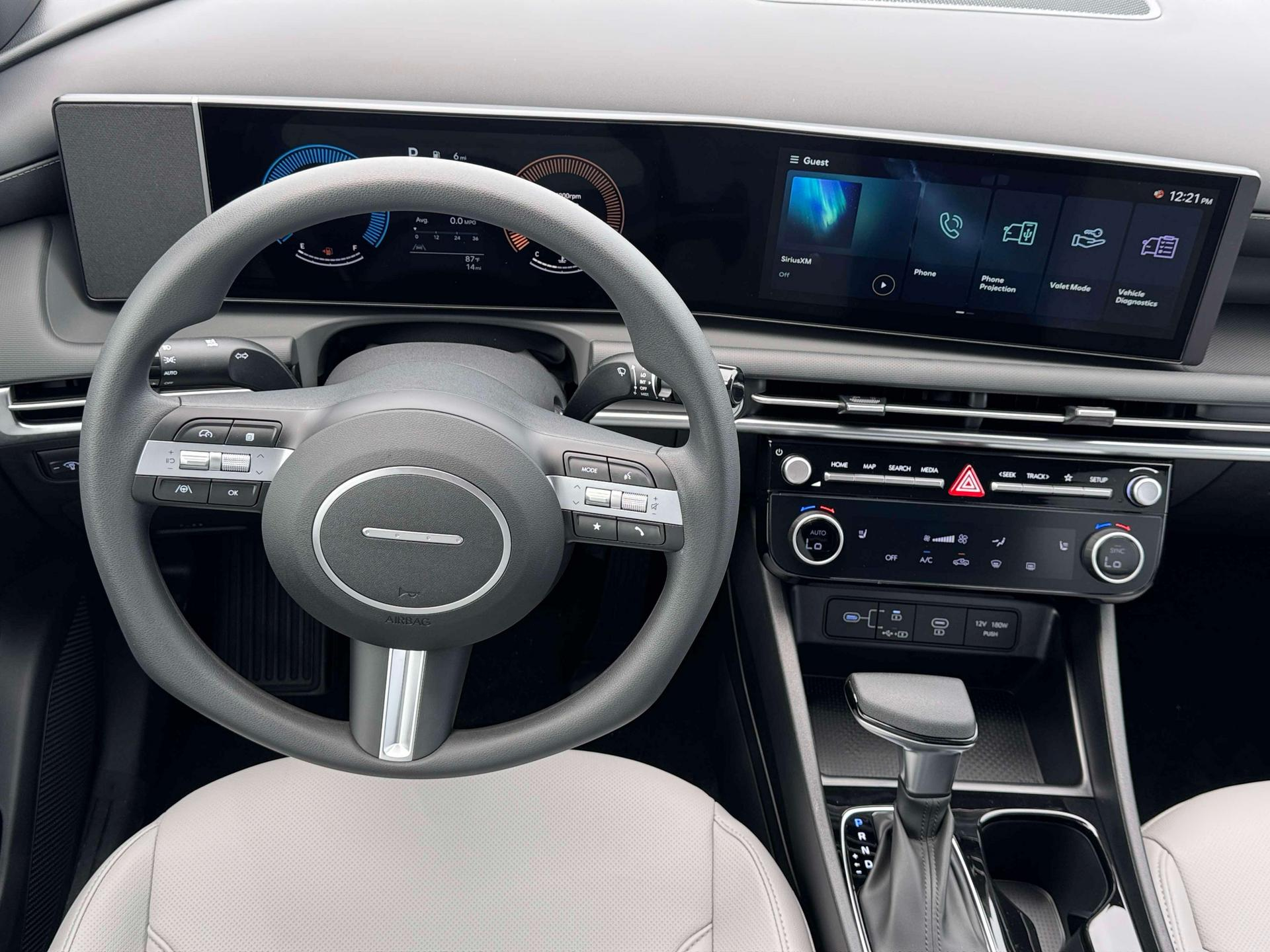 New 2026 Phantom Black HYUNDAI SEL FWD image 17