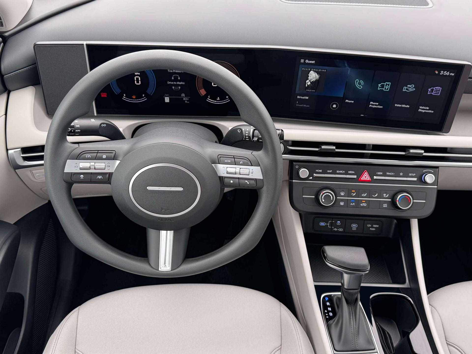 New 2026 Shimmering Silver HYUNDAI SE FWD image 17