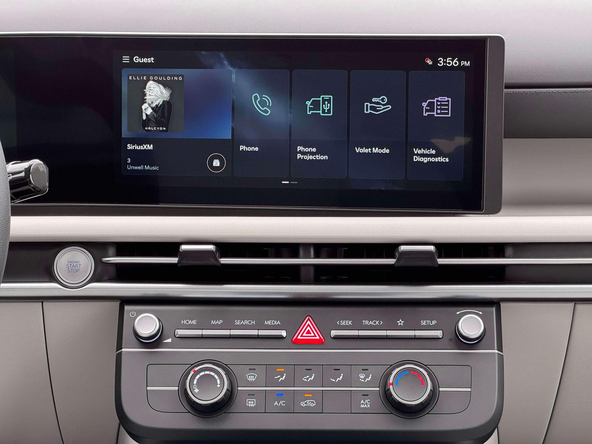 New 2026 Shimmering Silver HYUNDAI SE FWD image 19
