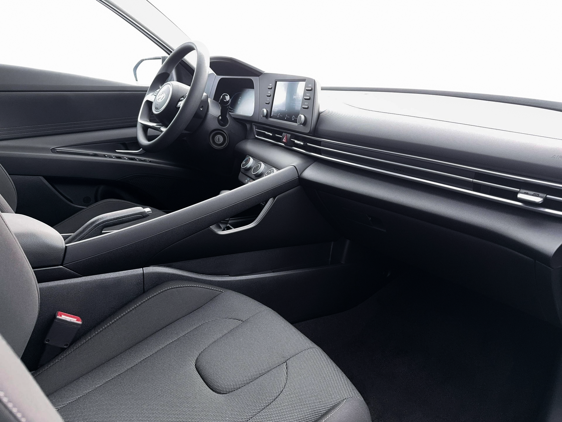 New 2026 Serenity White HYUNDAI SE image 15