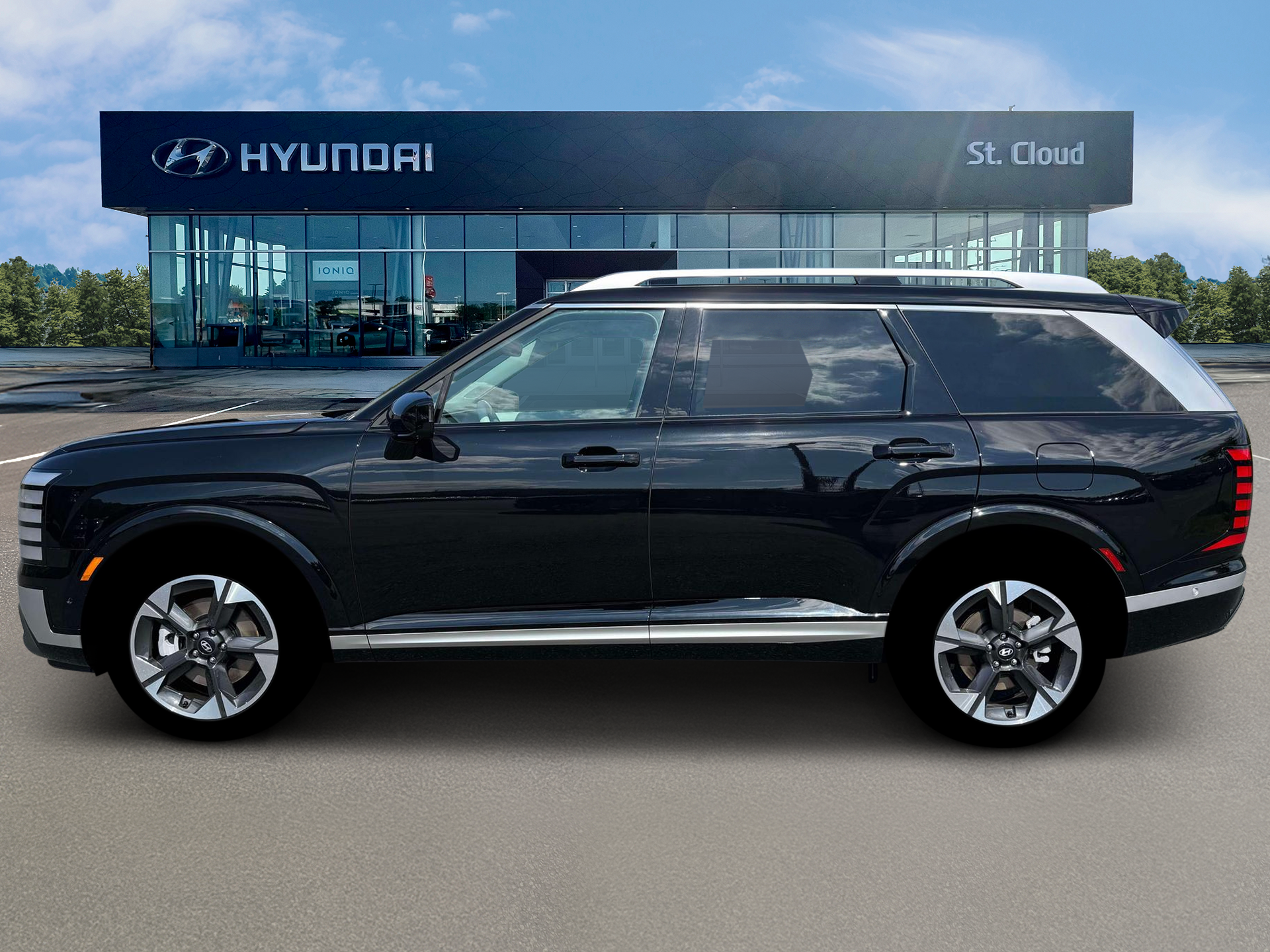 2026 Hyundai Palisade Limited - Photo 3