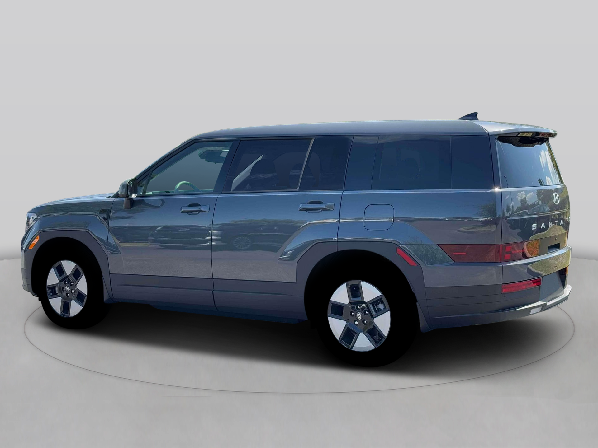 New 2026 Gray Hyundai SE image 4