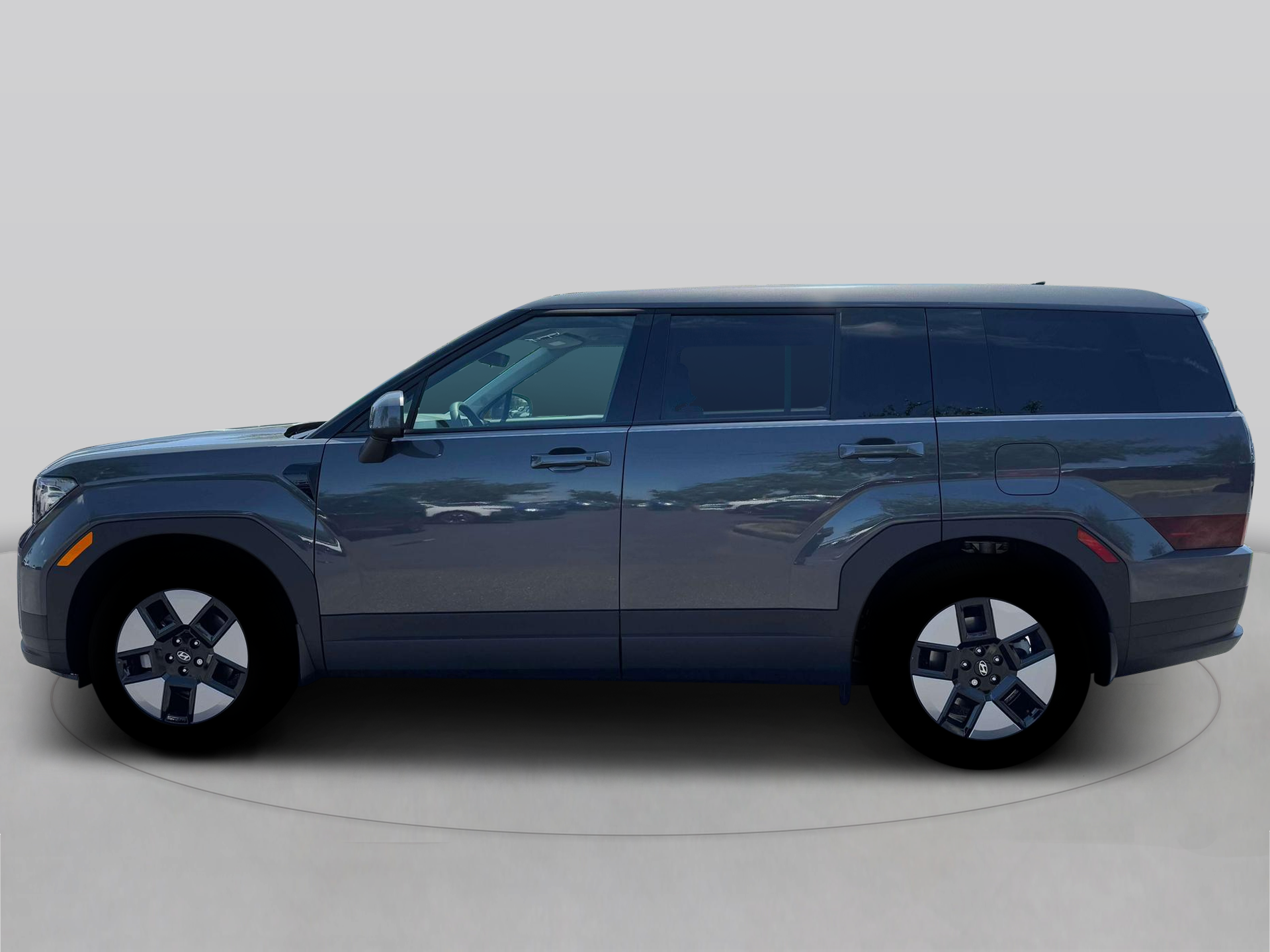 New 2026 Gray Hyundai SE image 3