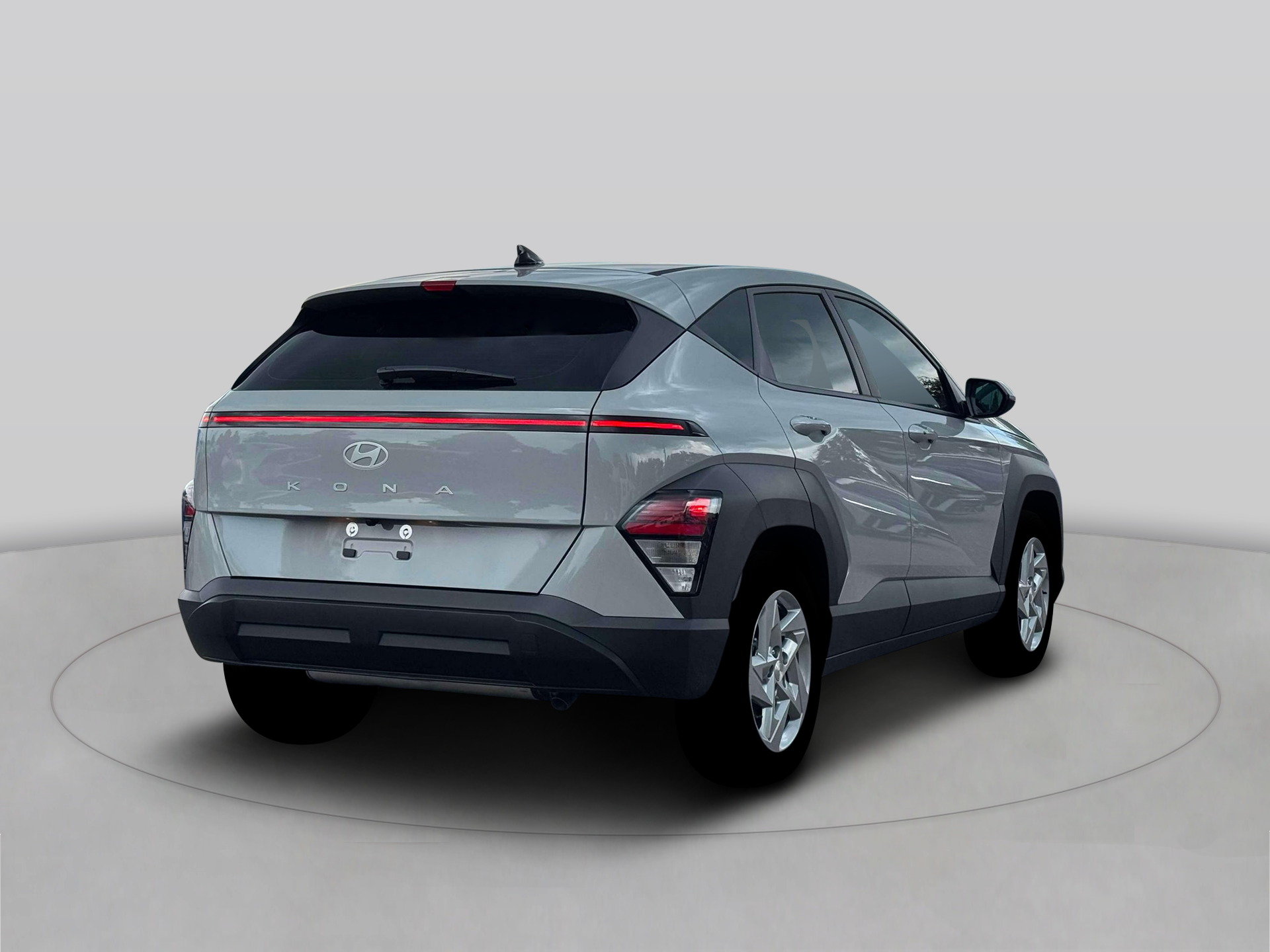 New 2026 Cyber Gray Metallic HYUNDAI SE FWD image 7