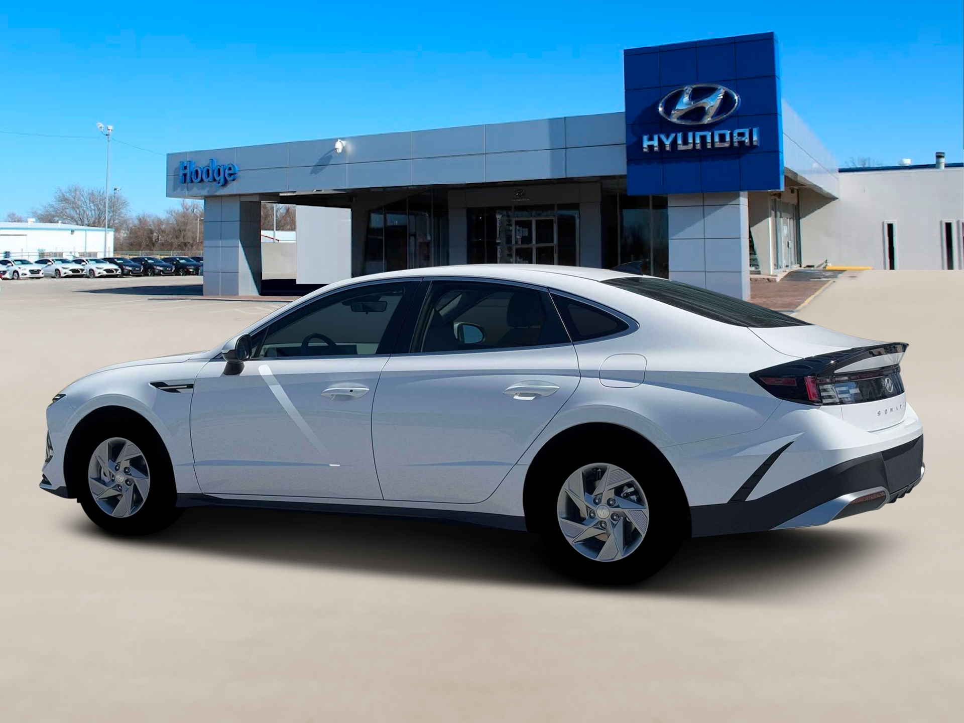 View vehicle photo 4