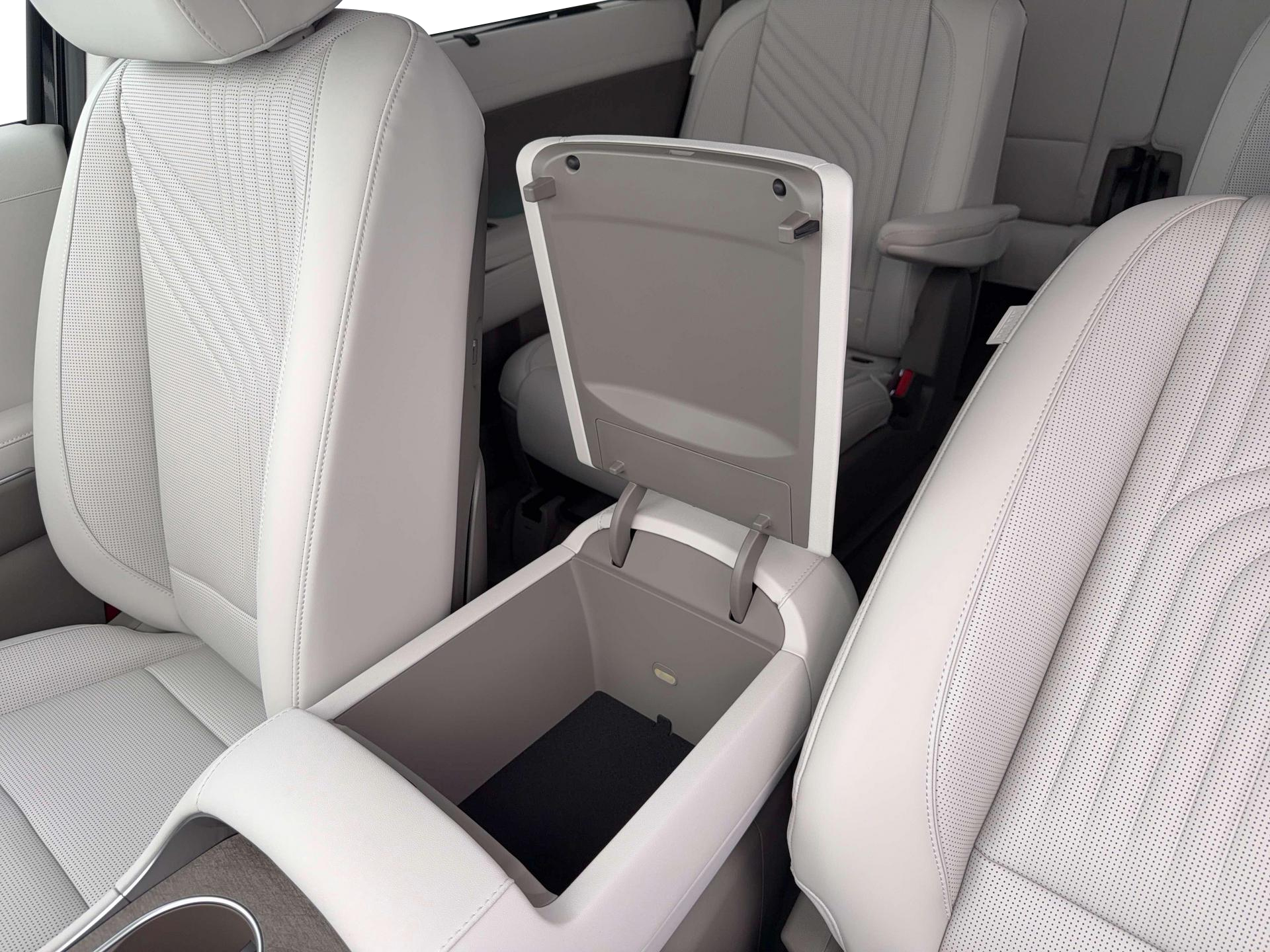New 2026 White HYUNDAI Blue SEL Premium 7P image 18