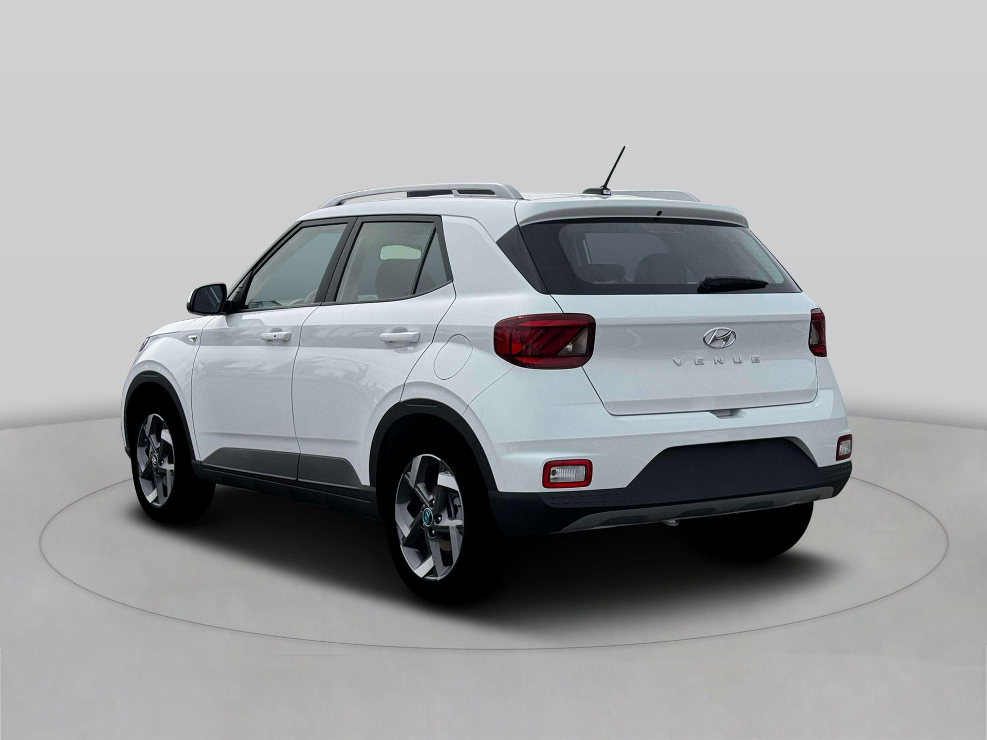 New 2026 White Hyundai SEL image 5