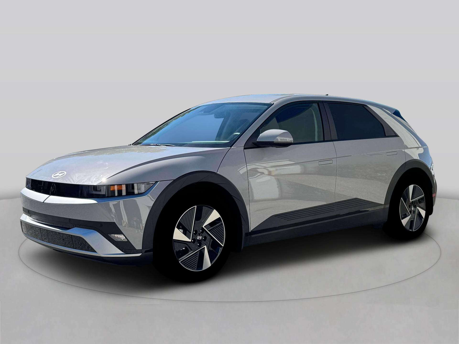 New 2026 Gray HYUNDAI SEL image 2
