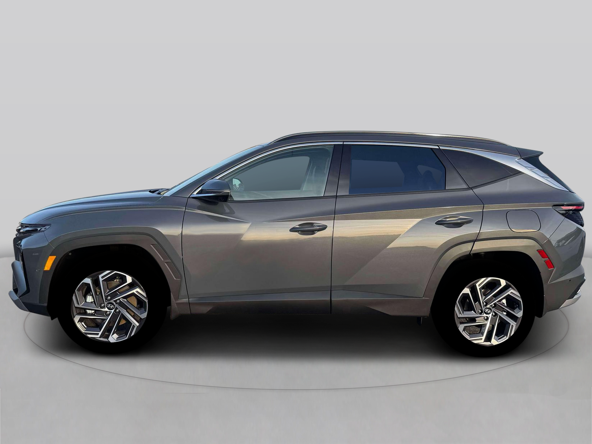 New 2026 Ecotronic Gray HYUNDAI Limited image 3