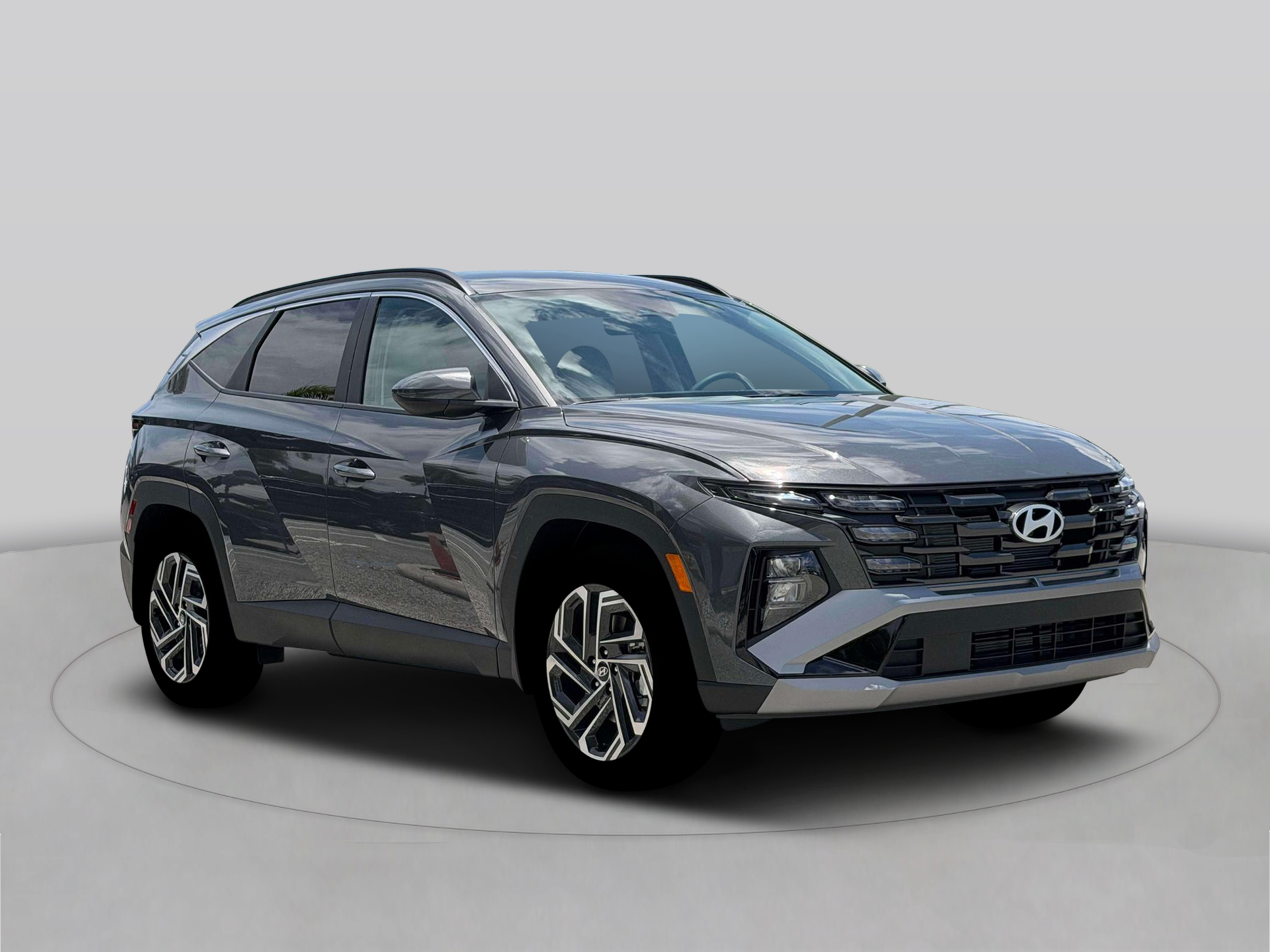 New 2026 Gray HYUNDAI SEL Plus FWD image 11