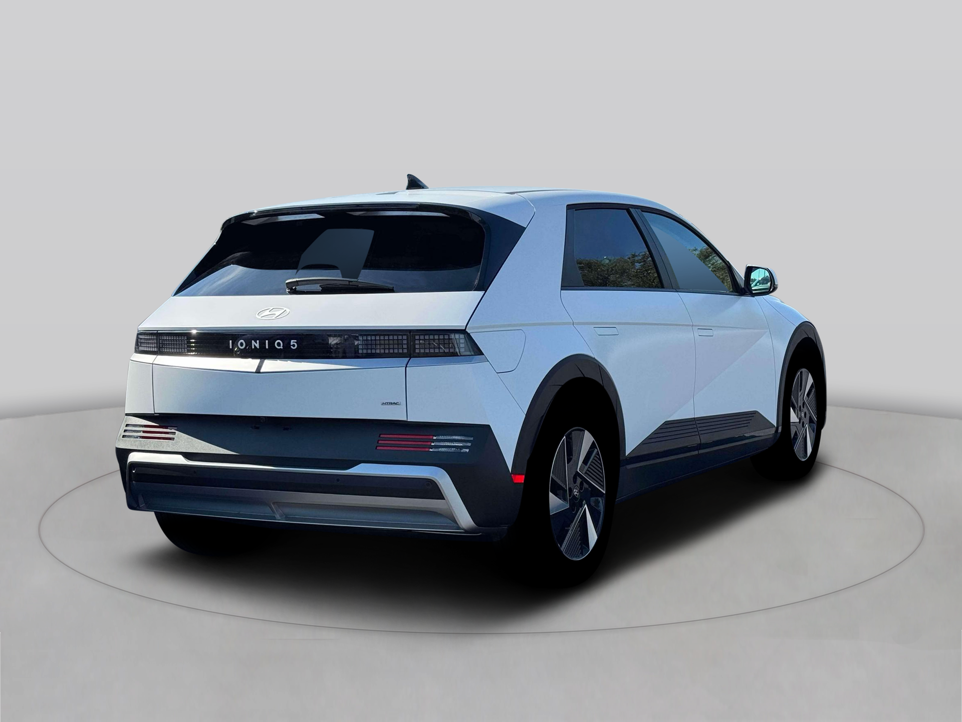New 2026 White Hyundai SEL image 7