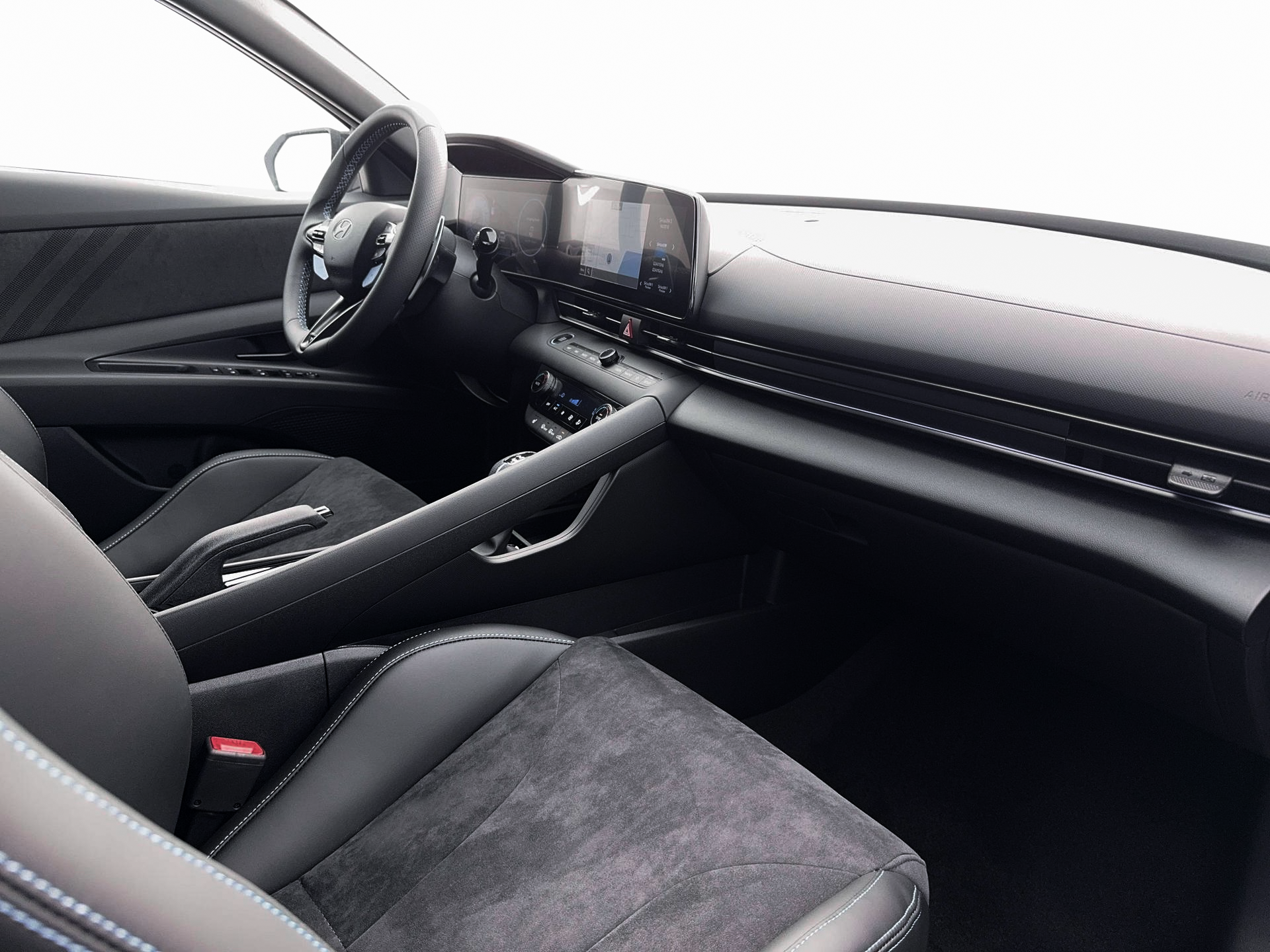 2026 Hyundai Elantra N - Photo 15