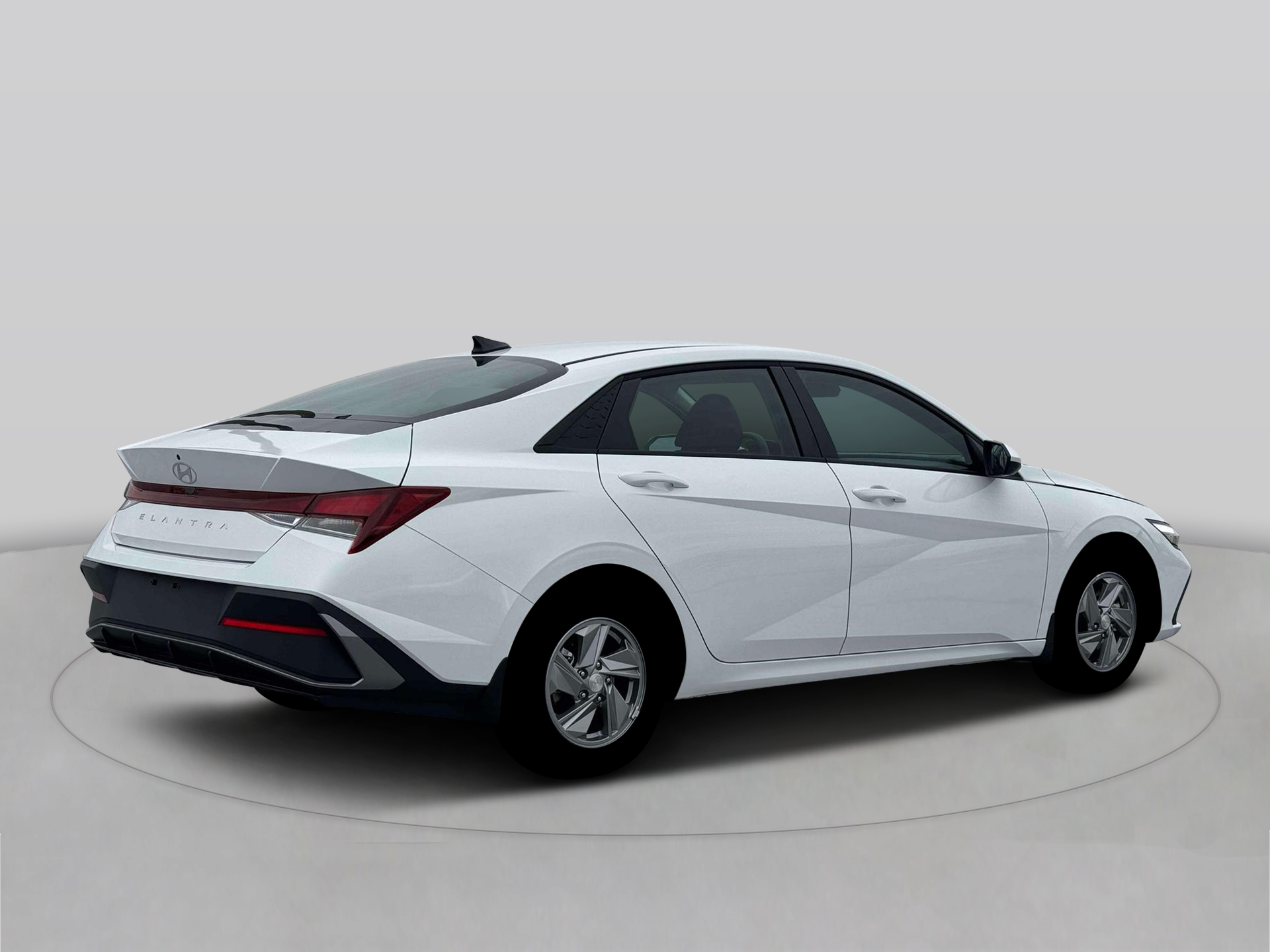 New 2026 Serenity White HYUNDAI SE image 8