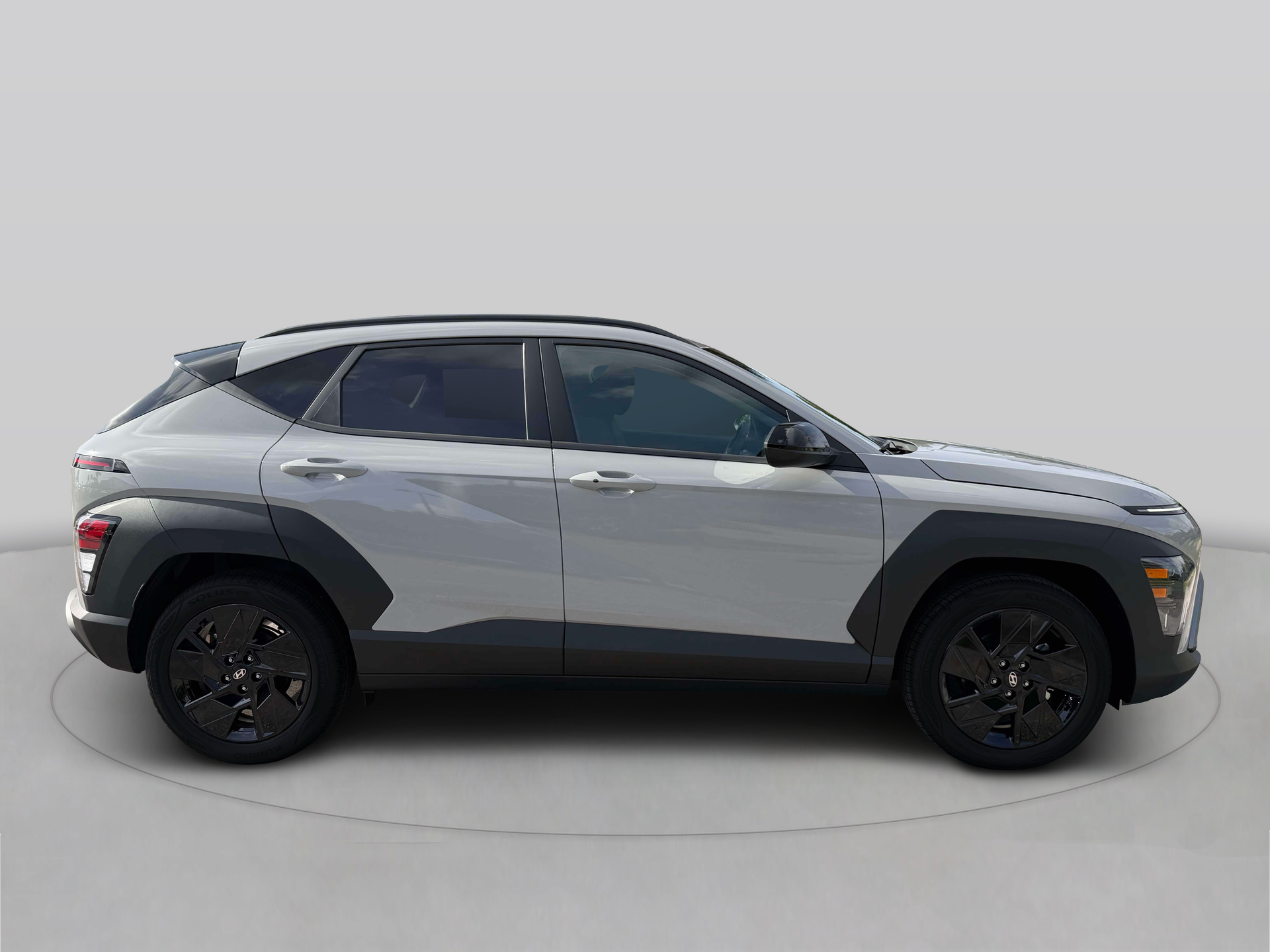 New 2027 Gray Hyundai SEL Sport FWD image 9