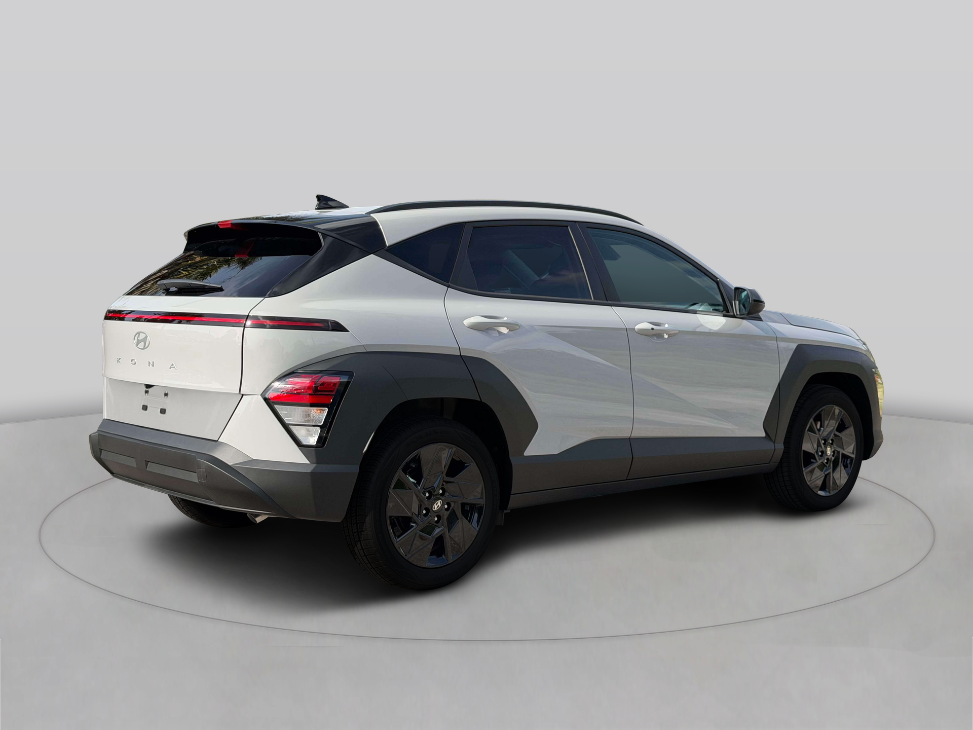 New 2027 Gray Hyundai SEL Sport FWD image 8