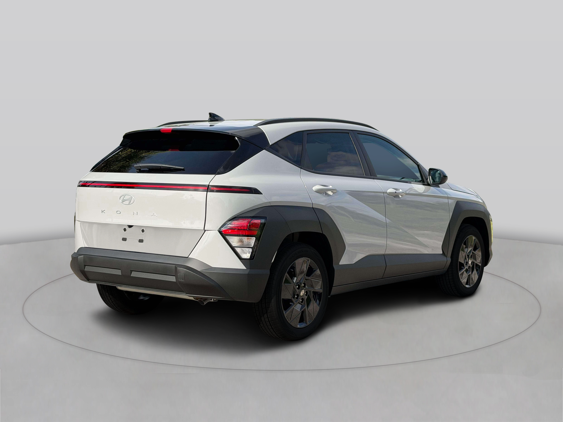 New 2027 Gray Hyundai SEL Sport FWD image 7