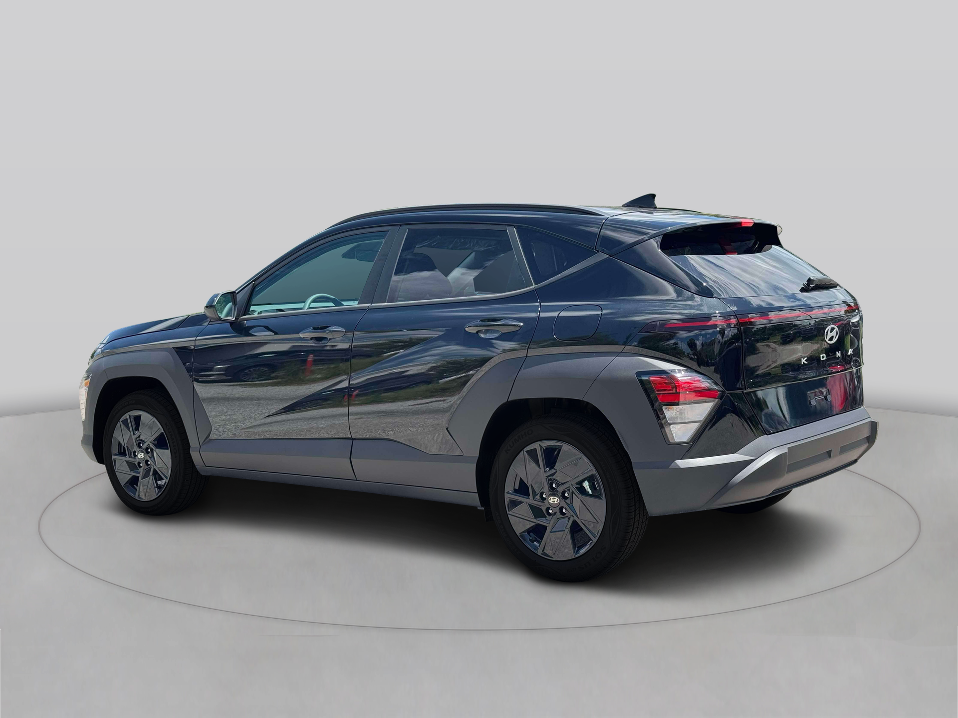 New 2027 Black Hyundai SEL Sport FWD image 4