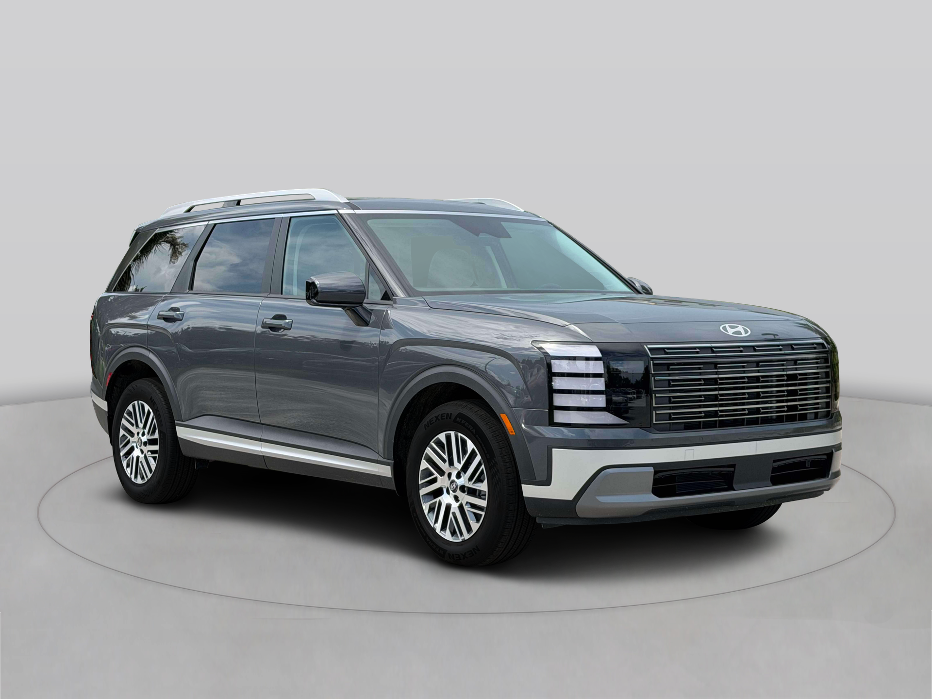 New 2027 Gray Hyundai SEL FWD image 11