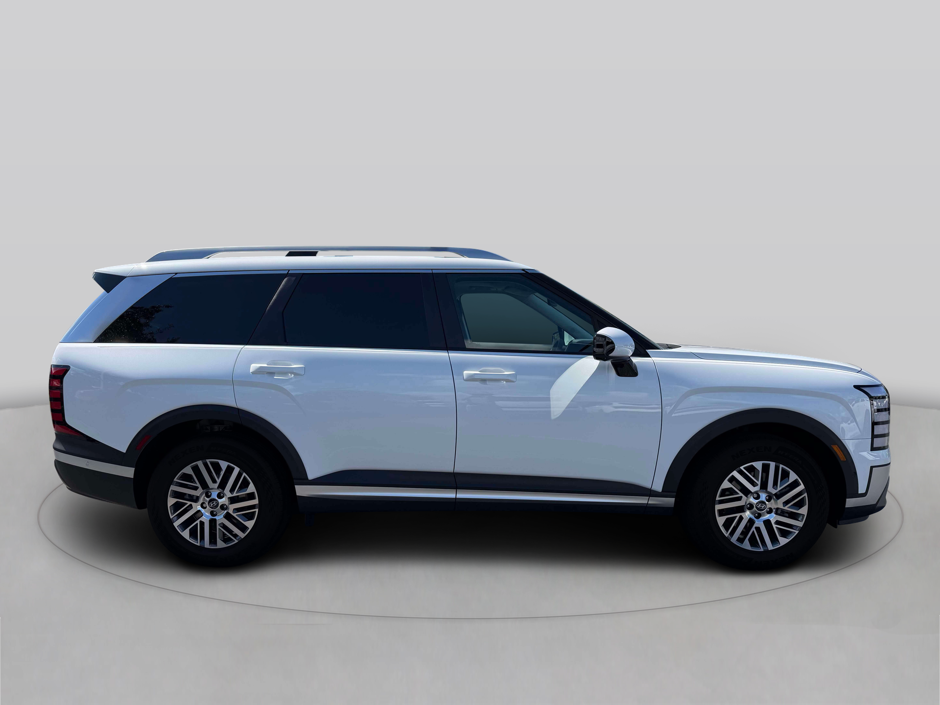 New 2027 White Hyundai SEL Premium FWD image 9