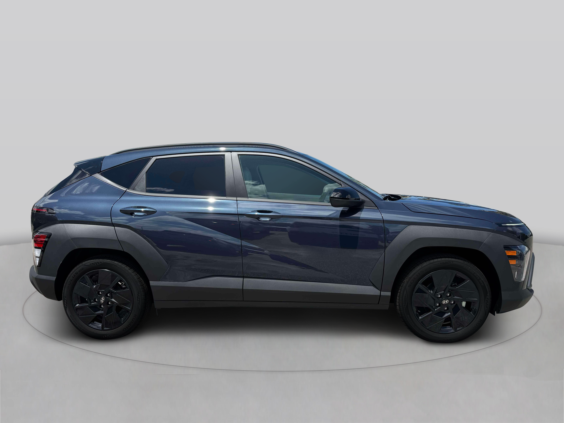 New 2027 Blue HYUNDAI SEL Sport FWD image 9