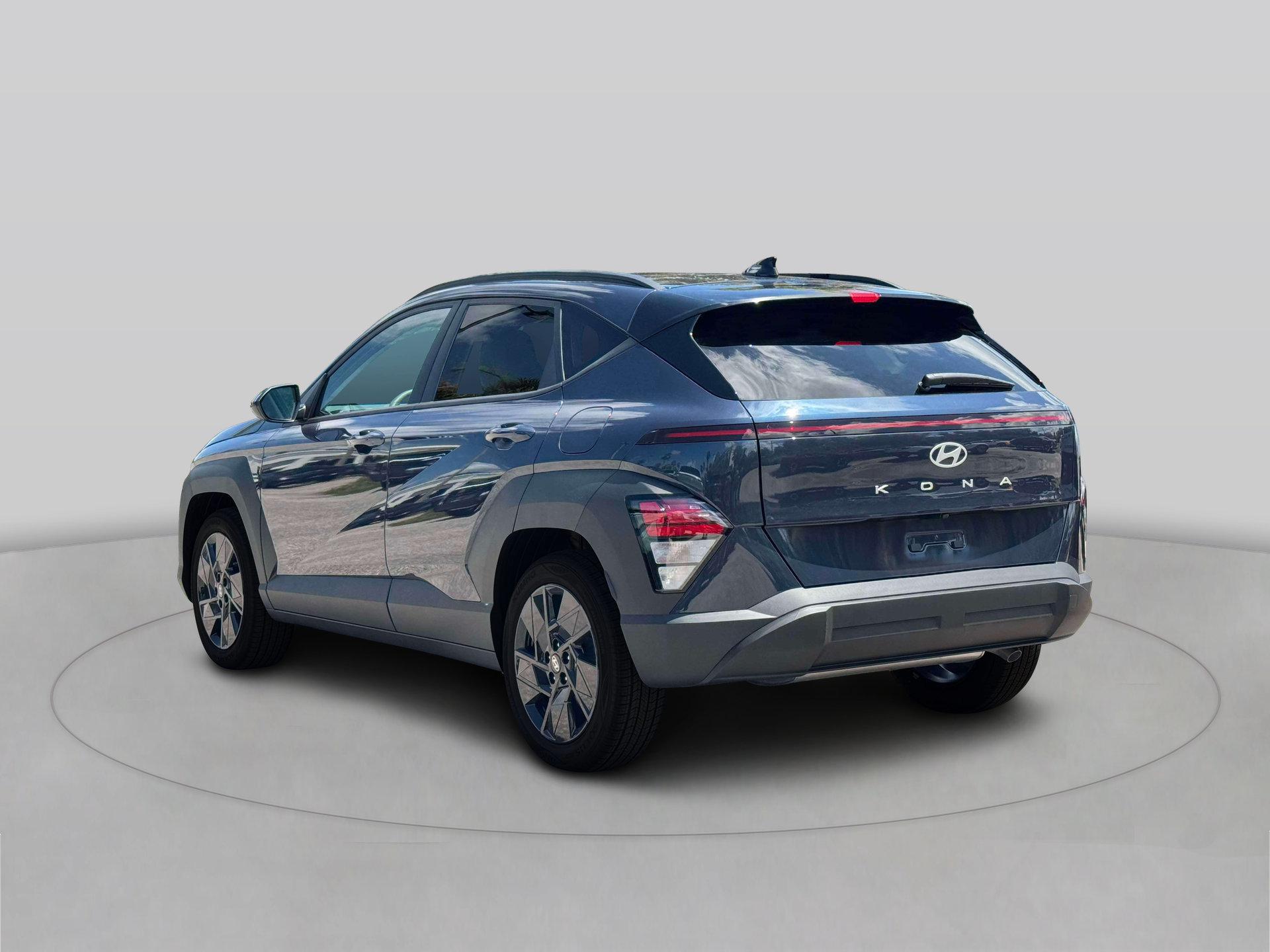 New 2027 Blue HYUNDAI SEL Sport FWD image 5