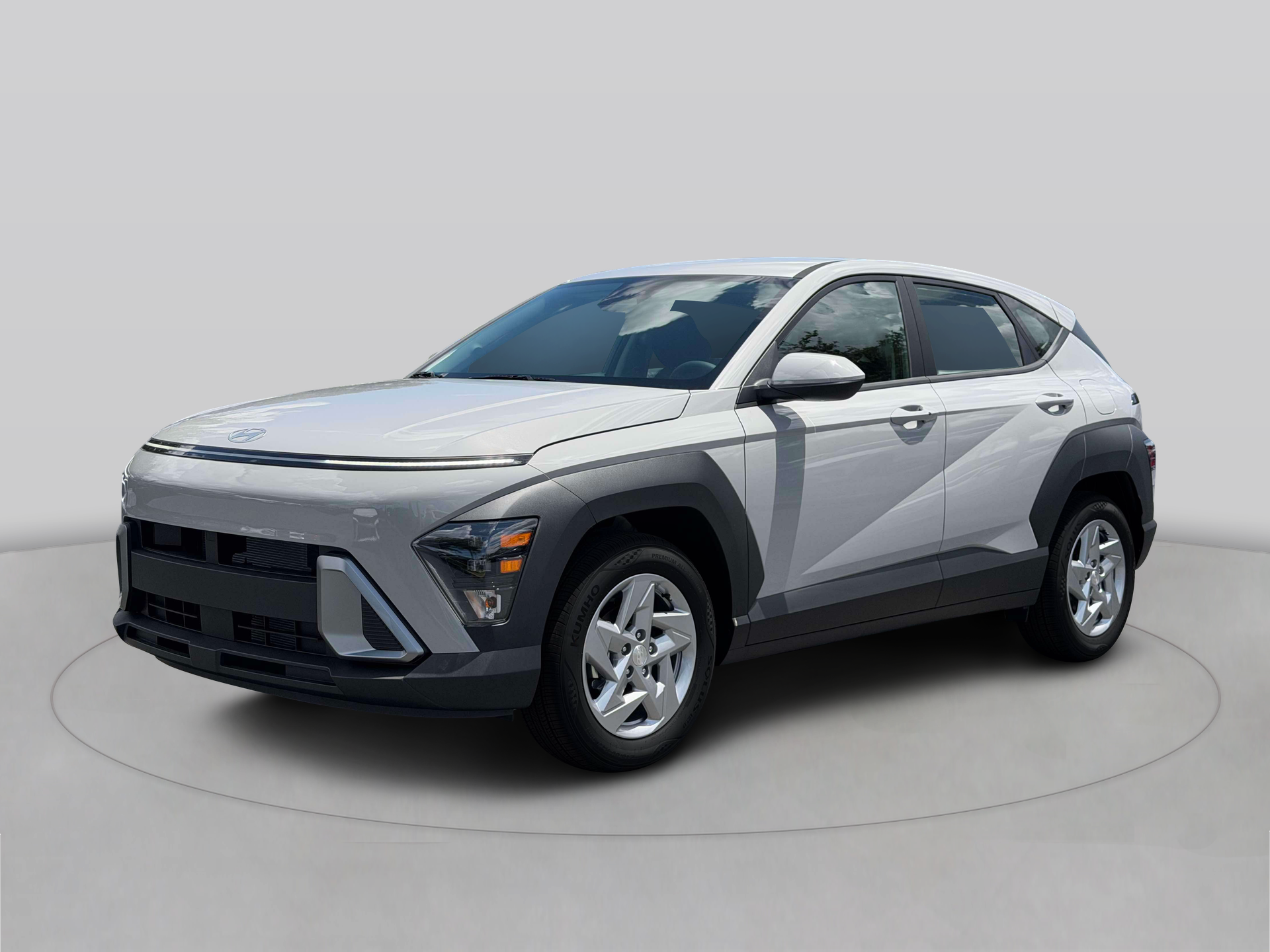New 2027 Gray Hyundai SE FWD image 2