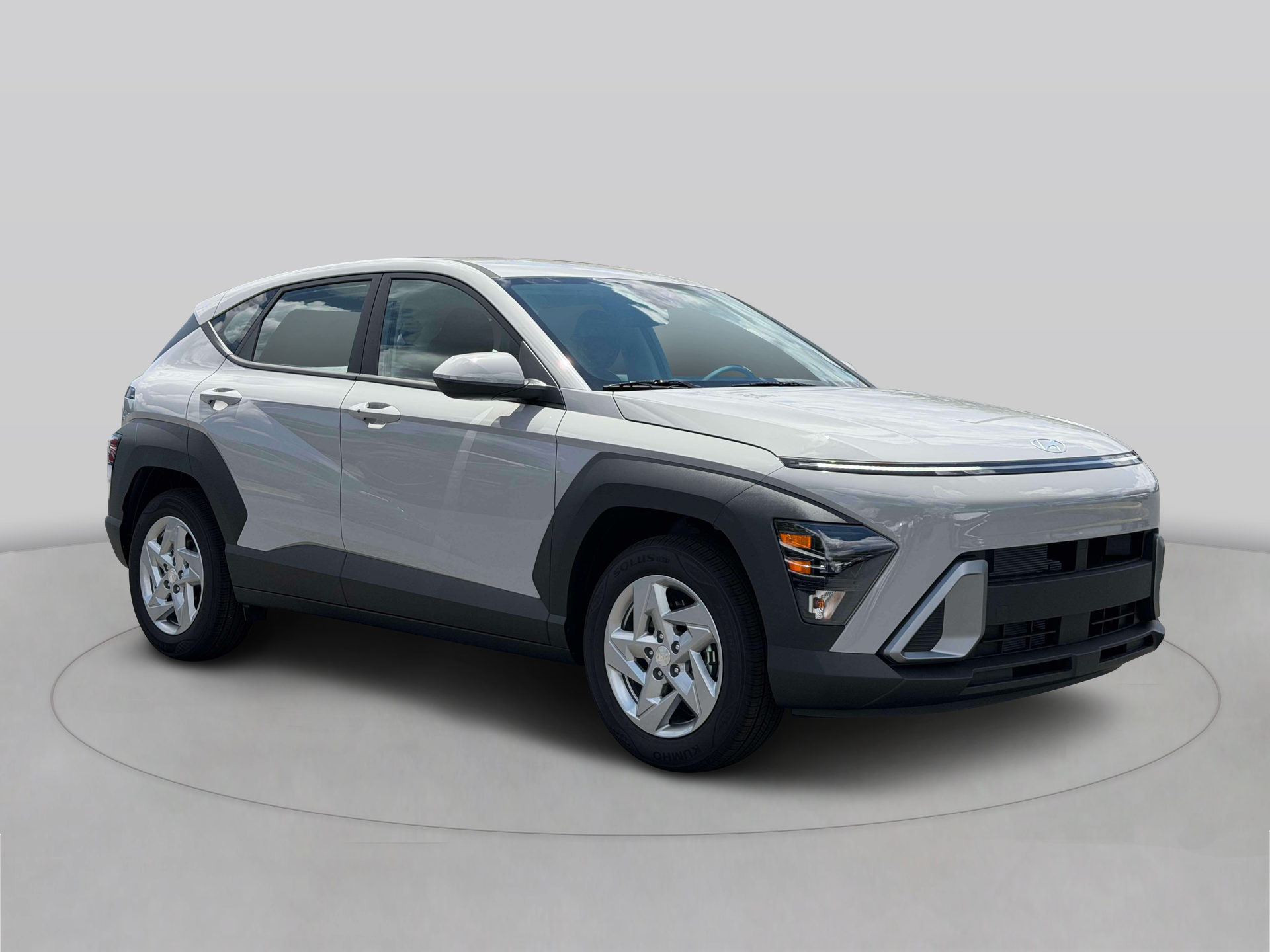 New 2027 Gray Hyundai SE FWD image 10