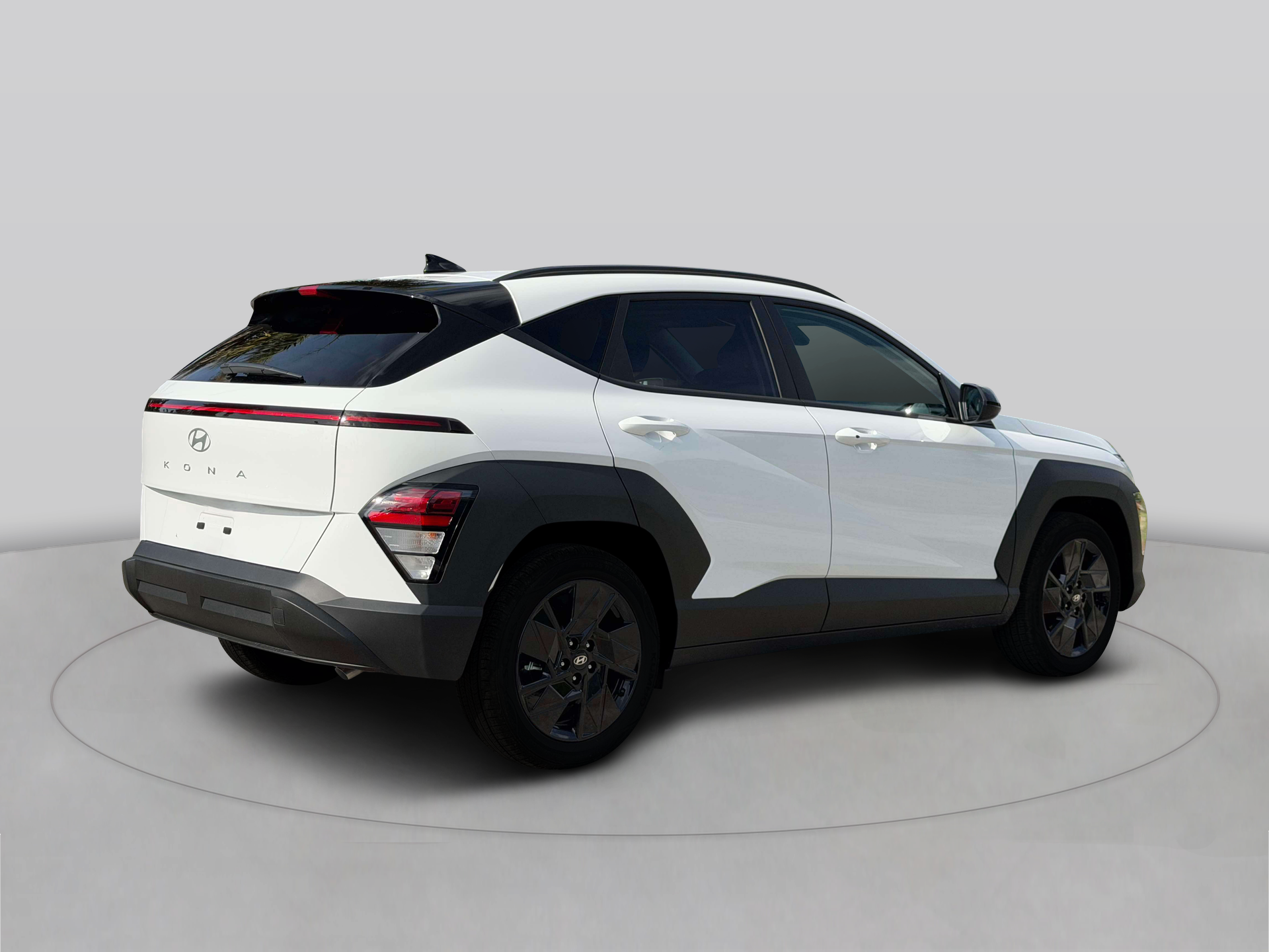 New 2027 White Hyundai SEL Sport FWD image 8